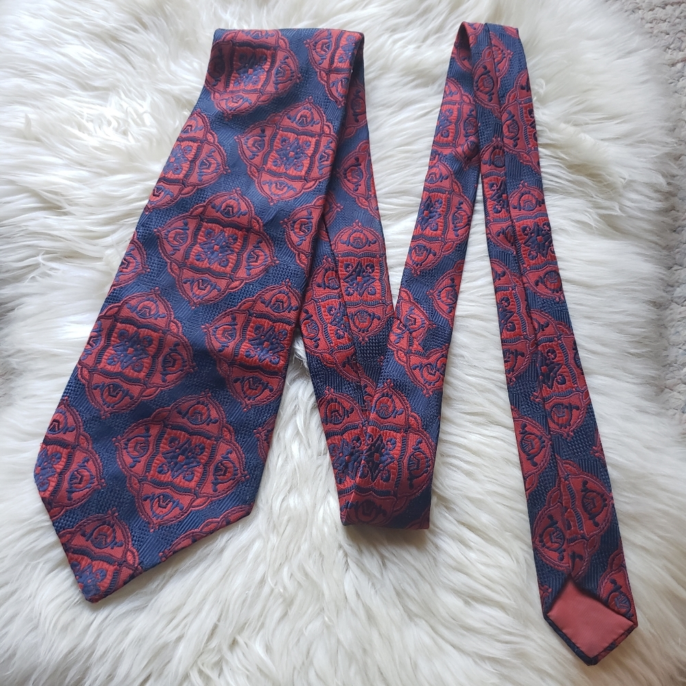 Men's Resilio Necktie - Picture 7 of 7